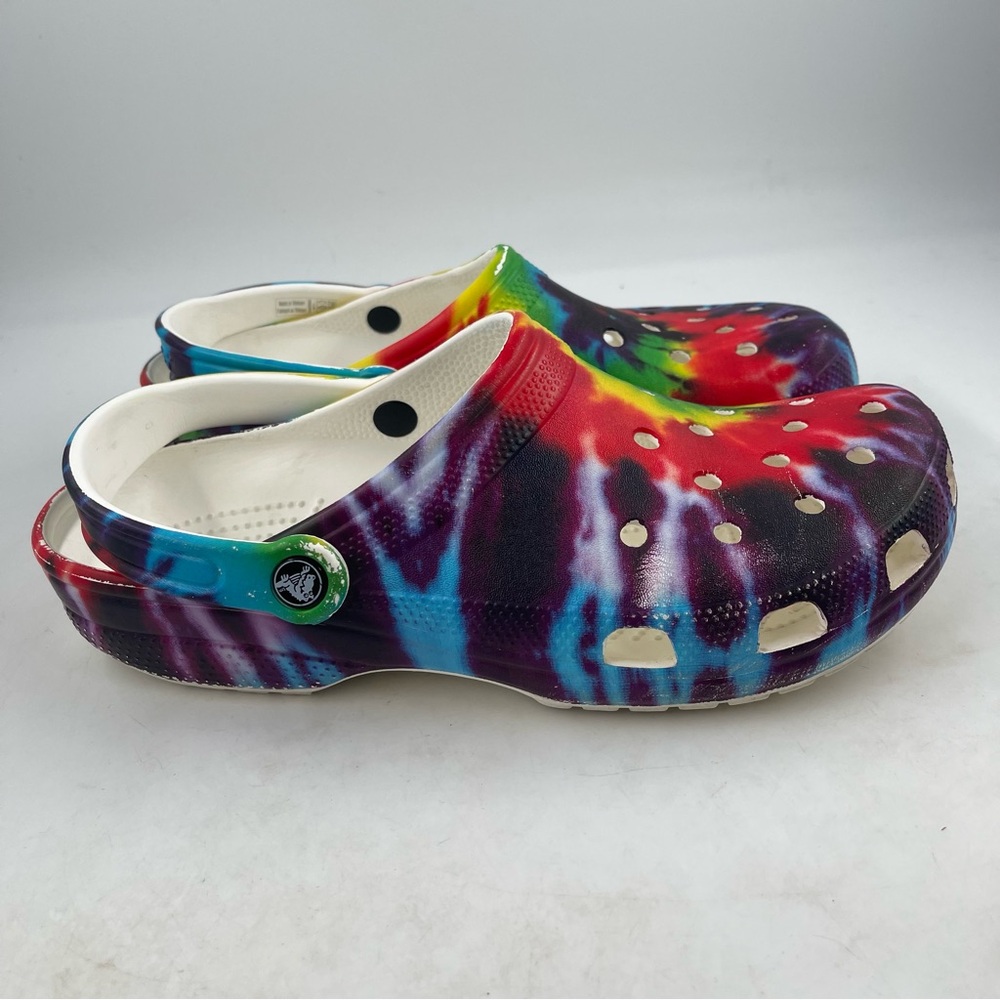 Crocs Men’s Classic Tie Dye Classic Slip-On Clog Mule Shoe - Size 11 Men’s - Picture 11 of 11